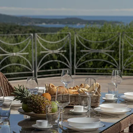 Junia By Klodge Villa San Pantaleo