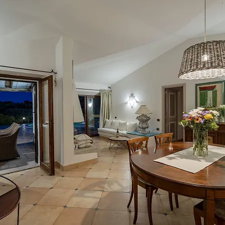 Junia By Klodge Villa San Pantaleo